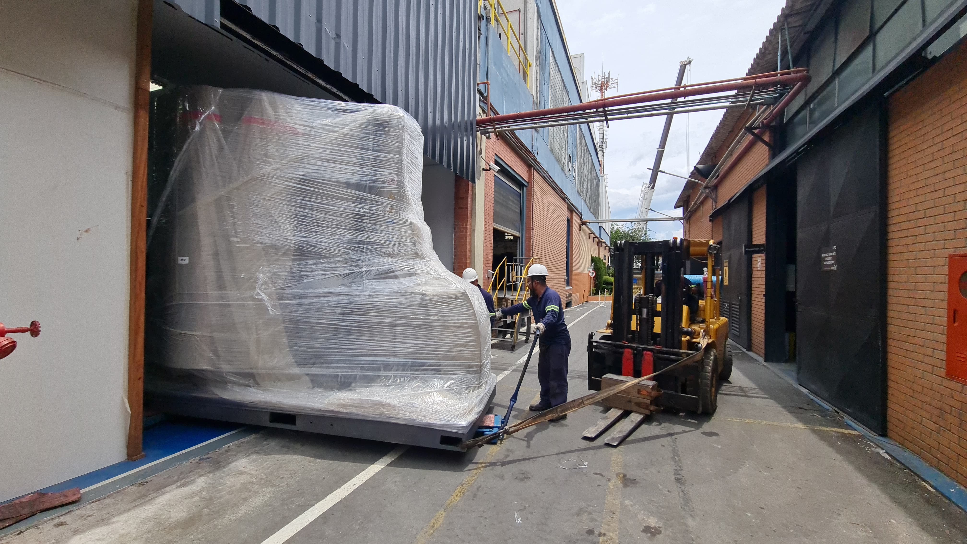 Armazenagem de equipamentos industriais