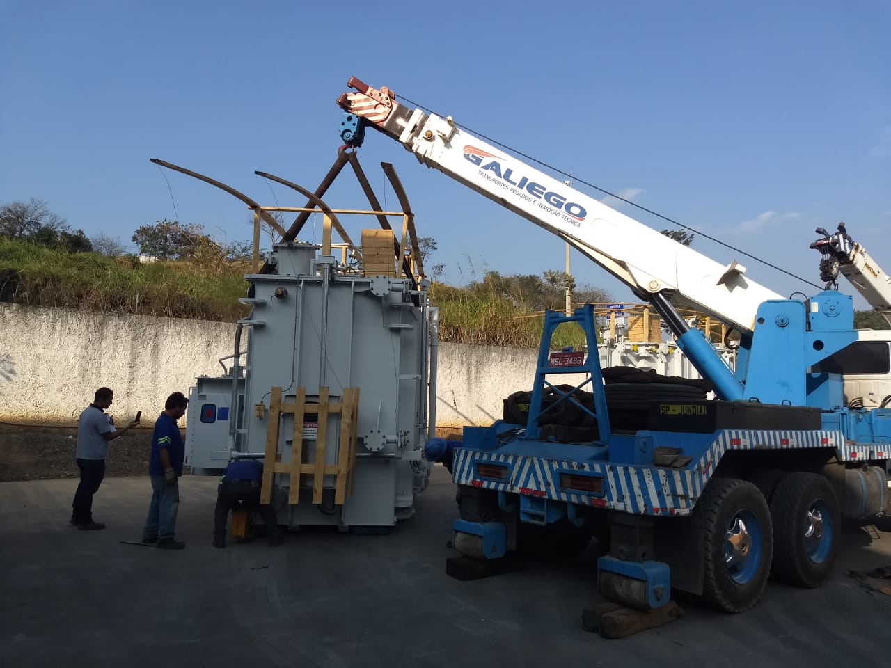 Serviços de içamentos de equipamentos