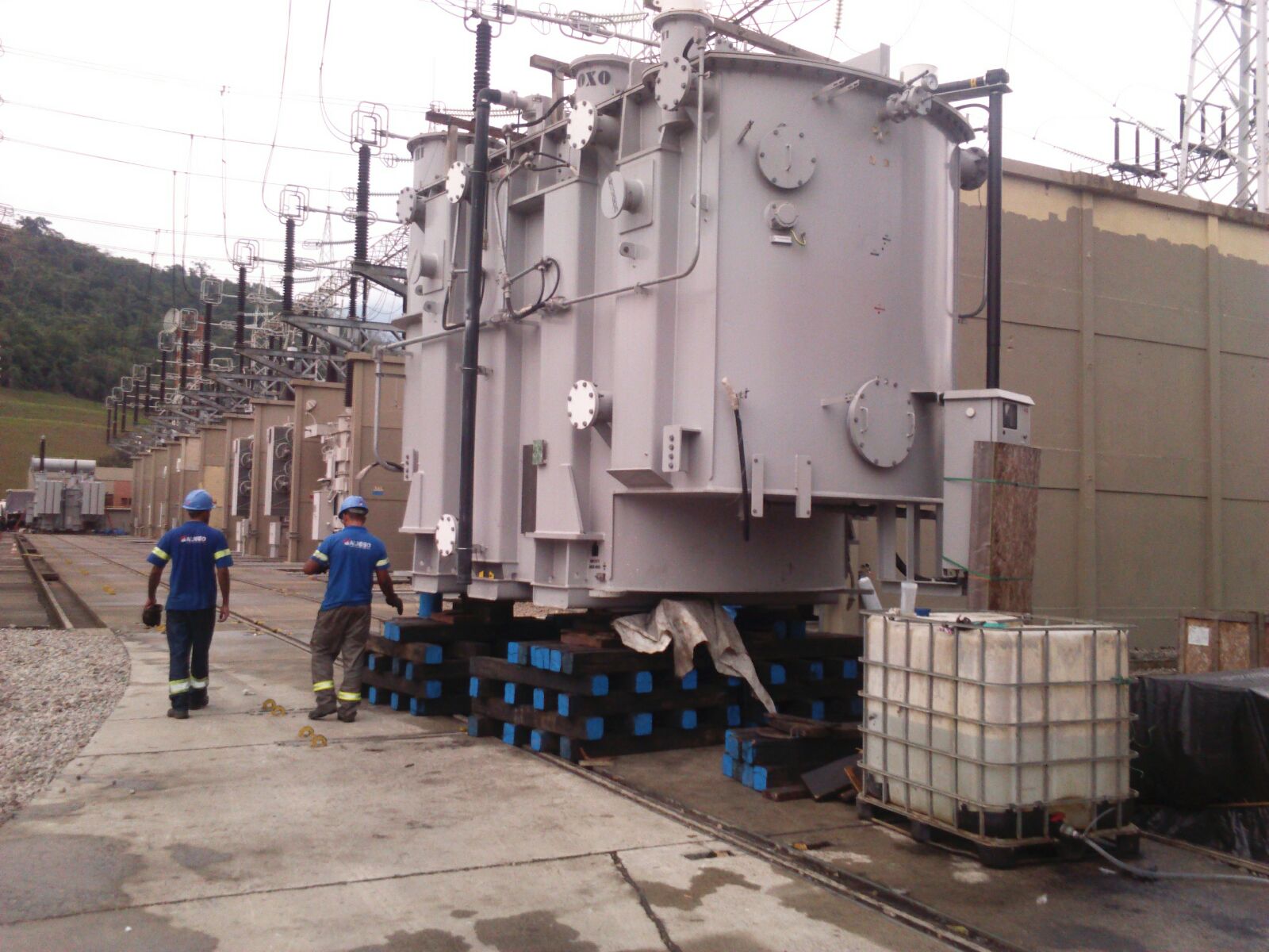 Remoção de máquinas no setor elétrico e energético