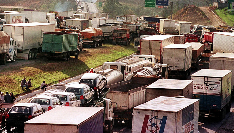 Greve dos caminhoneiros, entenda o movimento que parou o Brasil
